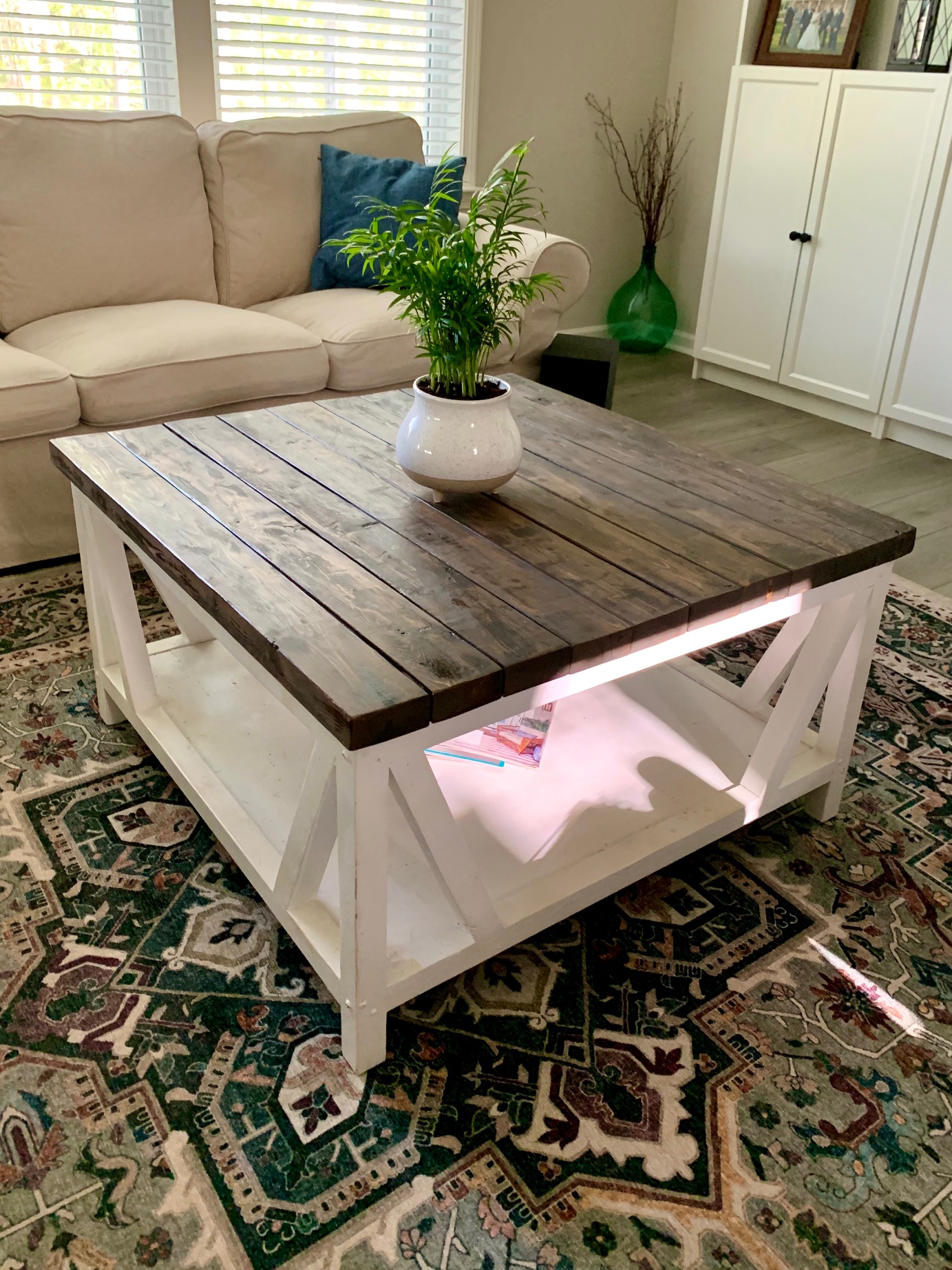DIY Farmhouse Coffee Table - The Regular Folks